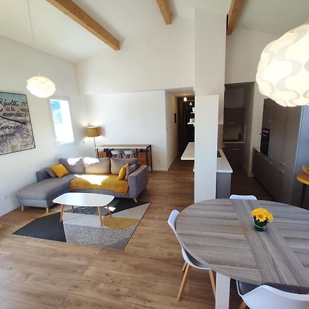 Terrasse 130M2 Panoramique Avec Climatisation Piscine - 3 Chambres Gréoux-les-Bains المظهر الخارجي الصورة