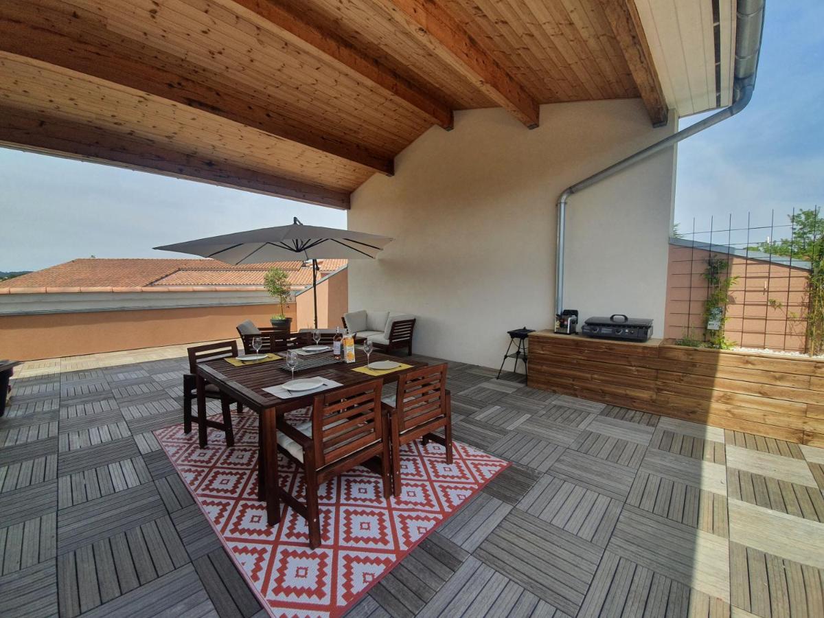 Terrasse 130M2 Panoramique Avec Climatisation Piscine - 3 Chambres Gréoux-les-Bains المظهر الخارجي الصورة
